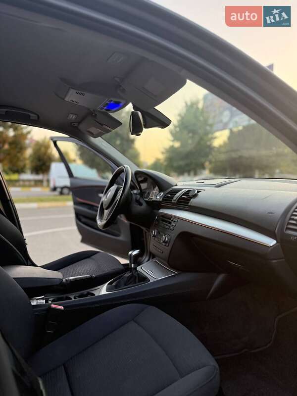 Хетчбек BMW 1 Series 2009 в Бучі фото 6 Хетчбек BMW 1 Series 2009 в Бучі