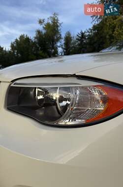 Кабриолет BMW 1 Series 2013 в 