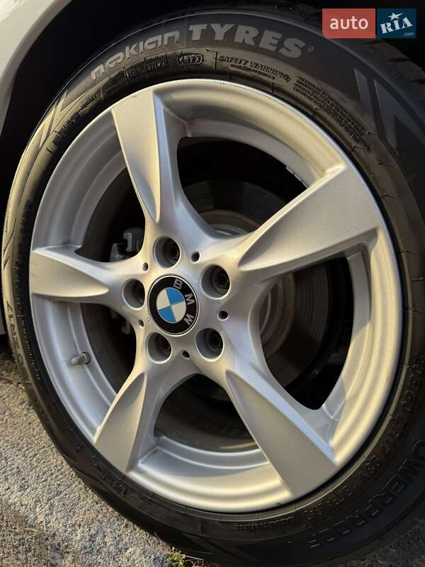 Кабриолет BMW 1 Series 2013 в Киеве фото 16 Кабриолет BMW 1 Series 2013 в Киеве