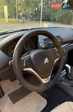 Кабриолет BMW 1 Series 2013 в 