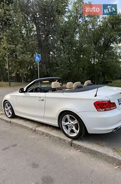 Кабриолет BMW 1 Series 2013 в 