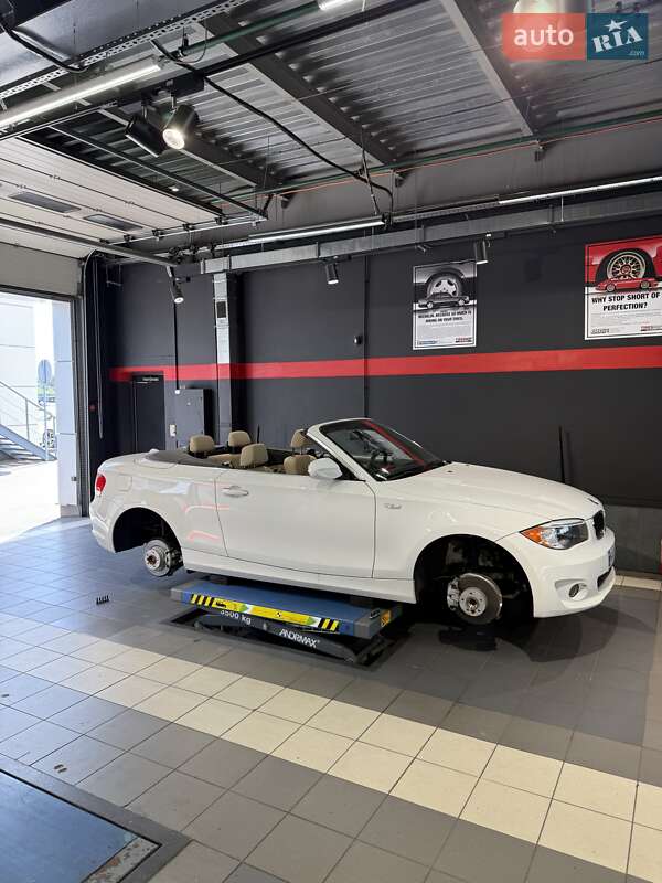 Кабриолет BMW 1 Series 2013 в Киеве фото 3 Кабриолет BMW 1 Series 2013 в Киеве