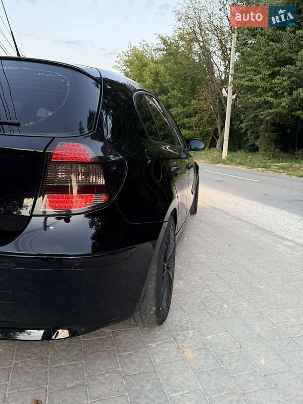 Хэтчбек BMW 1 Series 2005 в Львове фото 6 Хэтчбек BMW 1 Series 2005 в Львове