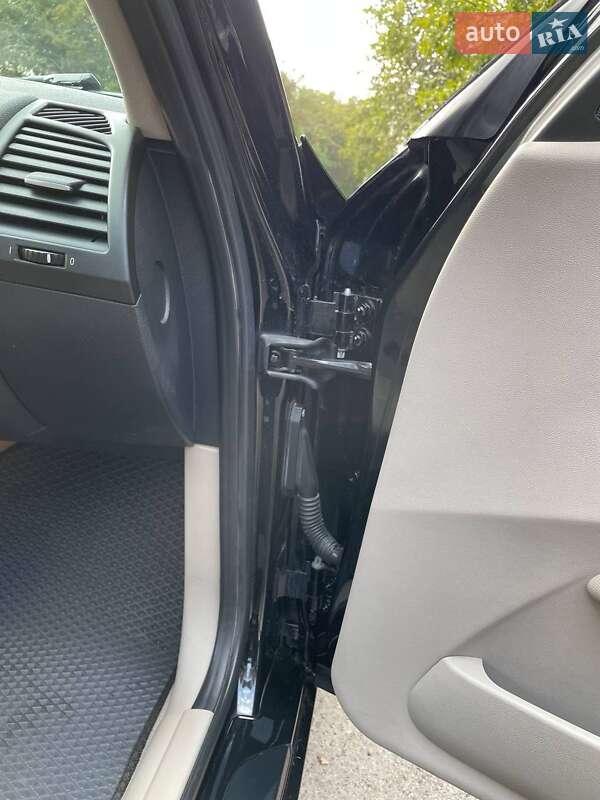 Хэтчбек BMW 1 Series 2005 в Кривом Роге