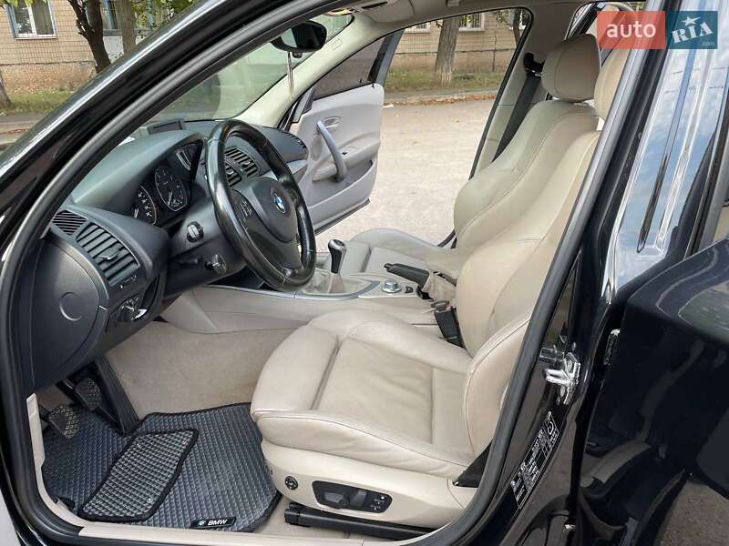 Хэтчбек BMW 1 Series 2005 в Кривом Роге