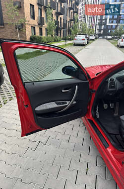 Хэтчбек BMW 1 Series 2005 в 