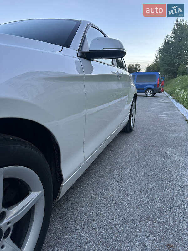 Хэтчбек BMW 1 Series 2017 в Львове