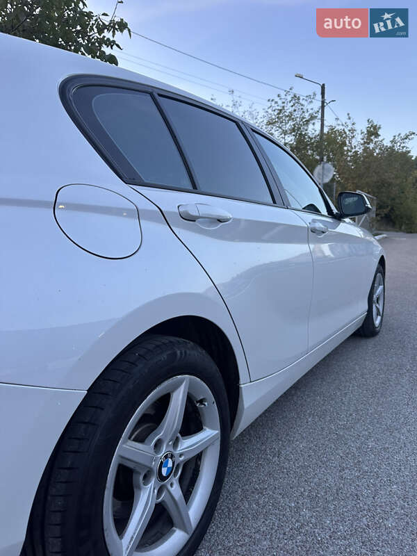 Хэтчбек BMW 1 Series 2017 в Львове