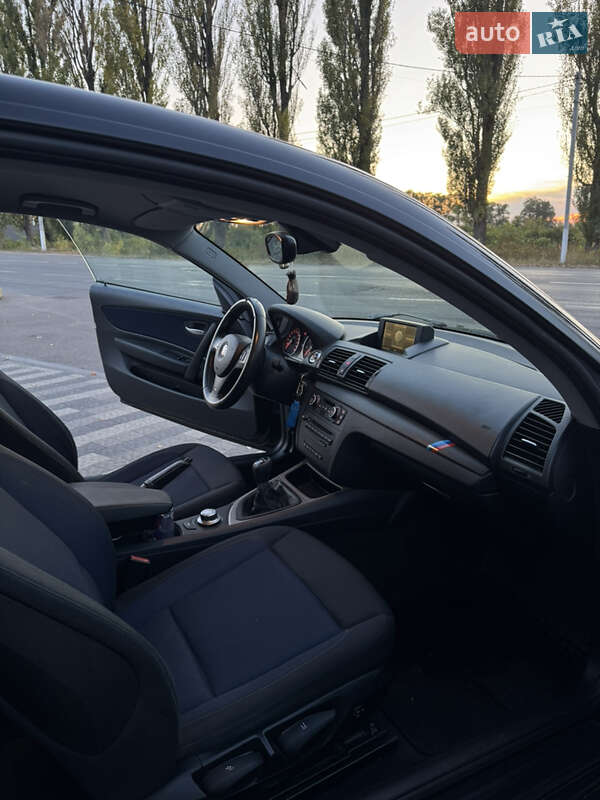 Хэтчбек BMW 1 Series 2007 в Василькове