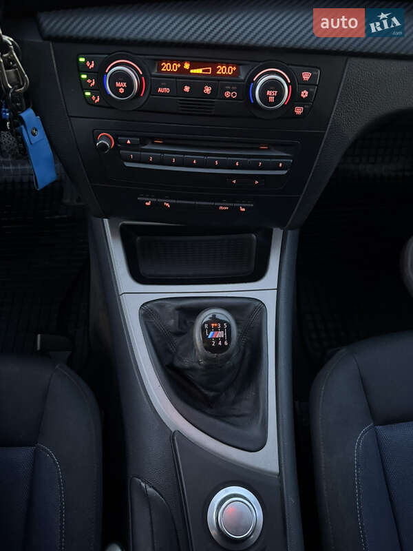 Хэтчбек BMW 1 Series 2007 в Василькове