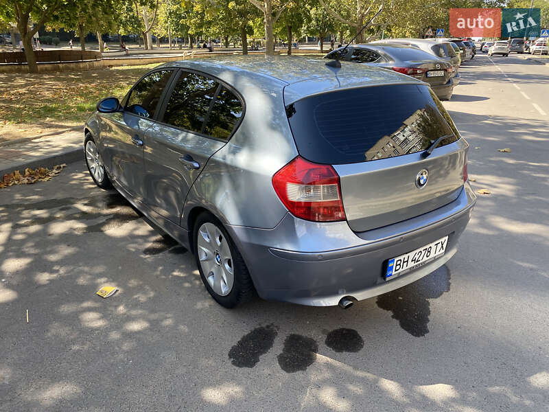 Хэтчбек BMW 1 Series 2006 в Одессе