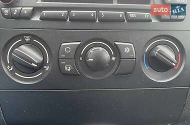Хэтчбек BMW 1 Series 2007 в 