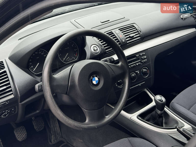 Хэтчбек BMW 1 Series 2009 в Виннице фото 19 Хэтчбек BMW 1 Series 2009 в Виннице