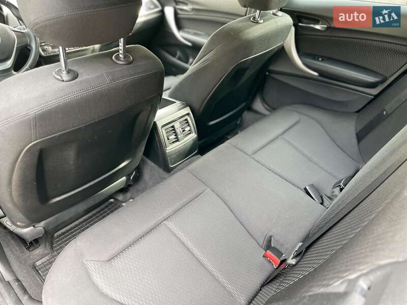 Хэтчбек BMW 1 Series 2012 в Киеве