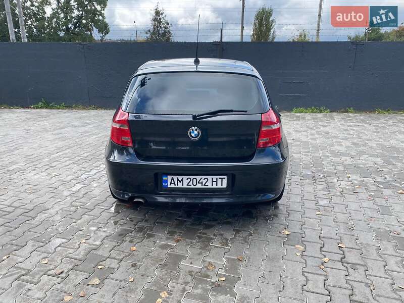 Хэтчбек BMW 1 Series 2010 в Киеве фото 7 Хэтчбек BMW 1 Series 2010 в Киеве