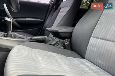Хэтчбек BMW 1 Series 2006 в 