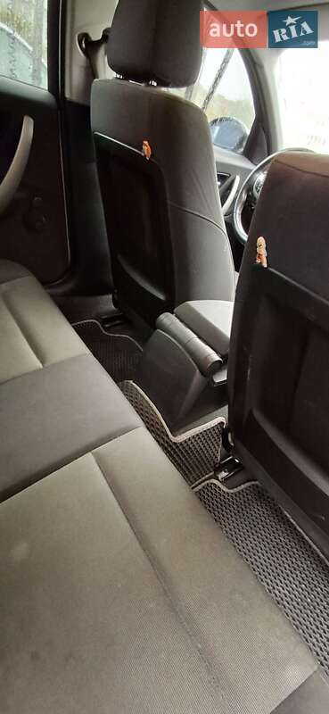 Хэтчбек BMW 1 Series 2006 в Львове