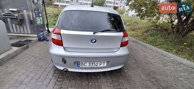 Хэтчбек BMW 1 Series 2006 в Львове