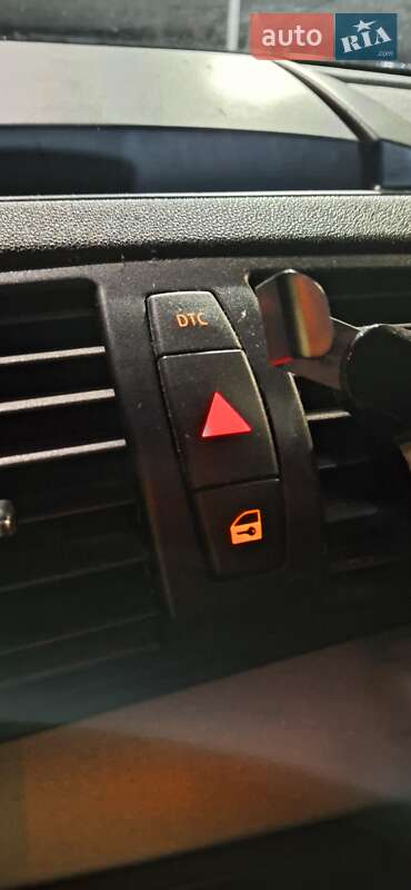 Хэтчбек BMW 1 Series 2006 в Львове