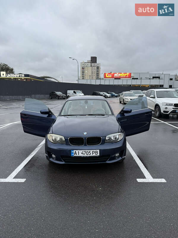 Купе BMW 1 Series 2011 в Киеве фото 7 Купе BMW 1 Series 2011 в Киеве