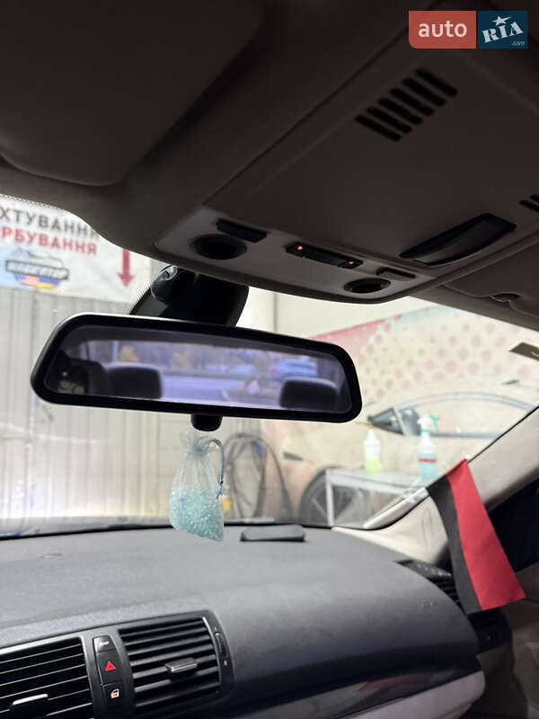 Купе BMW 1 Series 2011 в Киеве фото 23 Купе BMW 1 Series 2011 в Киеве