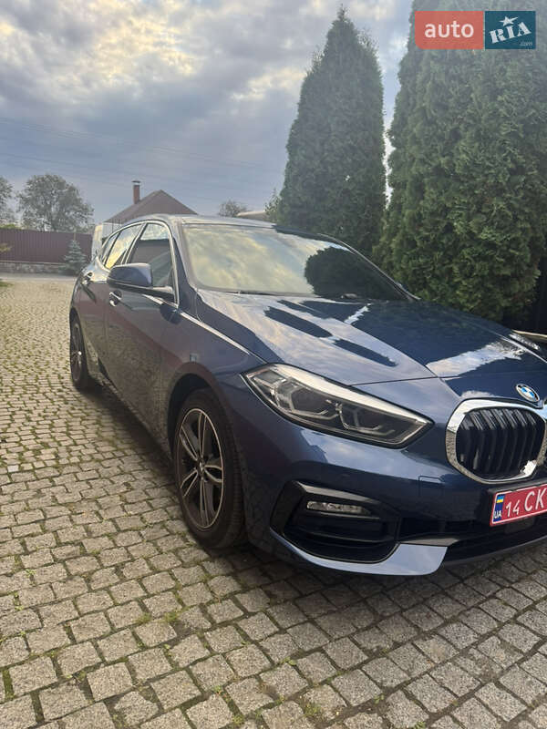 Хэтчбек BMW 1 Series 2021 в Барановке