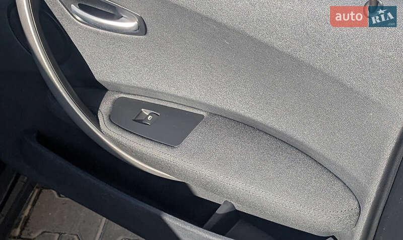 Хэтчбек BMW 1 Series 2006 в Житомире фото 22 Хэтчбек BMW 1 Series 2006 в Житомире