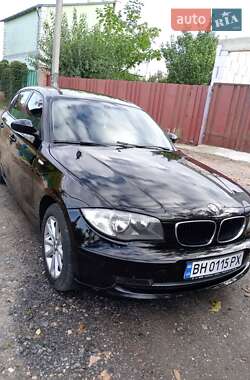 Хэтчбек BMW 1 Series 2009 в Черноморске