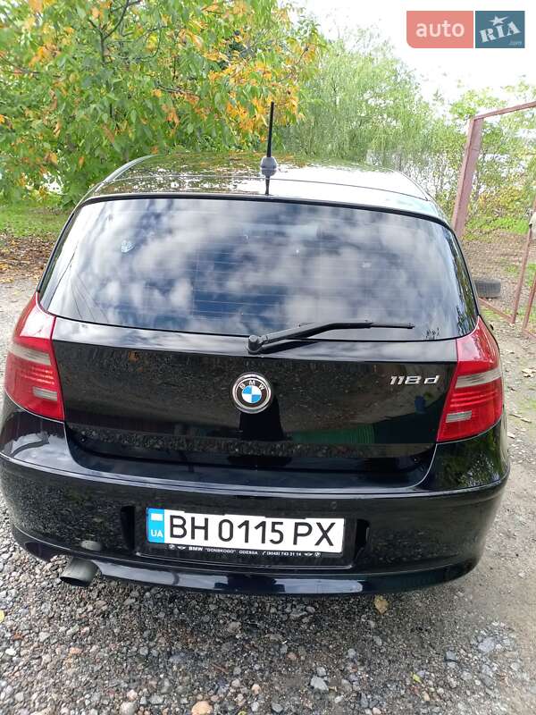 Хетчбек BMW 1 Series 2009 в Чорноморську