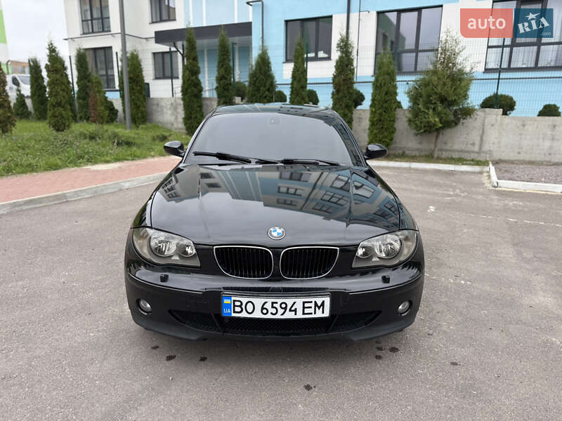 Хэтчбек BMW 1 Series 2005 в Ровно