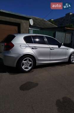 Хэтчбек BMW 1 Series 2007 в Киеве