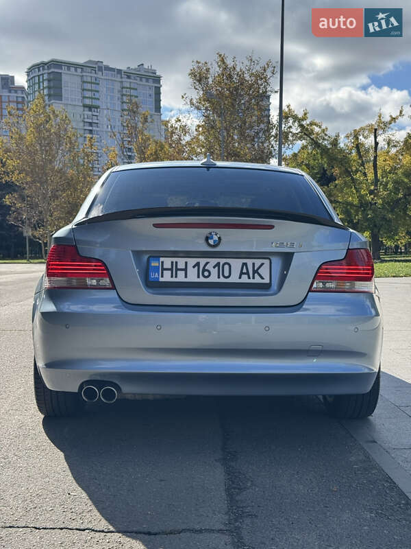 Купе BMW 1 Series 2010 в Одессе