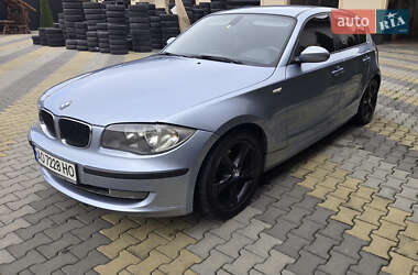 Хэтчбек BMW 1 Series 2009 в 