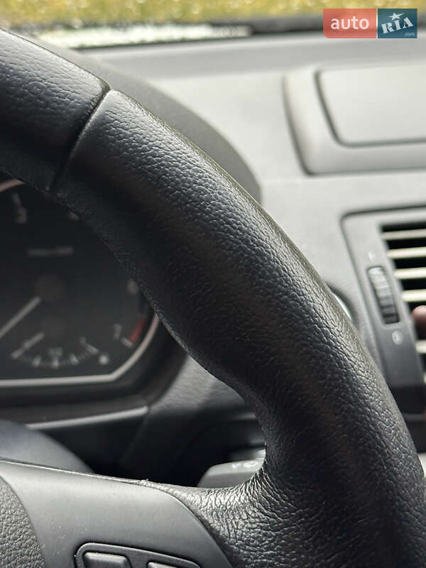 Хетчбек BMW 1 Series 2010 в Золотоноші фото 18 Хетчбек BMW 1 Series 2010 в Золотоноші