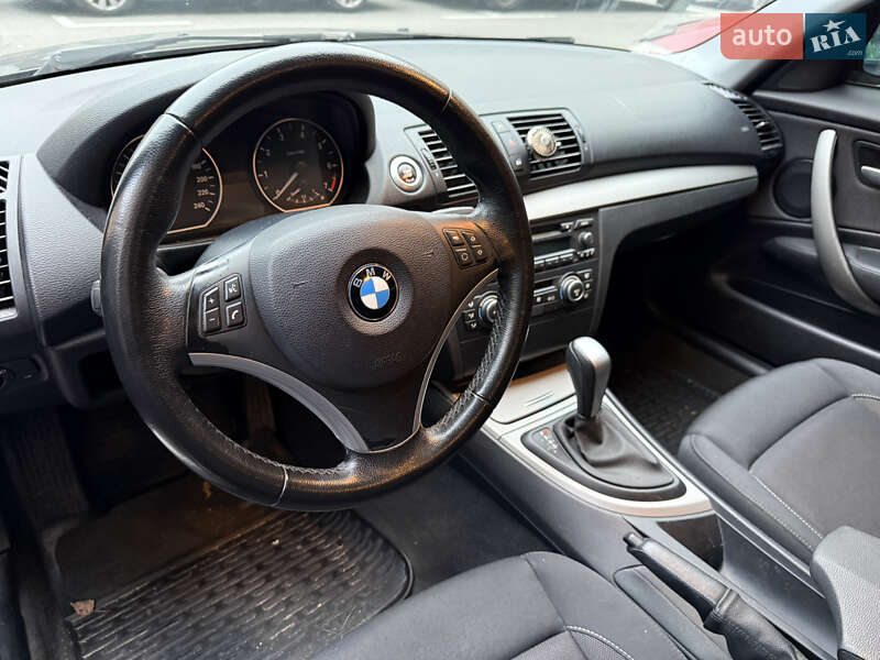 Хэтчбек BMW 1 Series 2008 в Киеве фото 7 Хэтчбек BMW 1 Series 2008 в Киеве