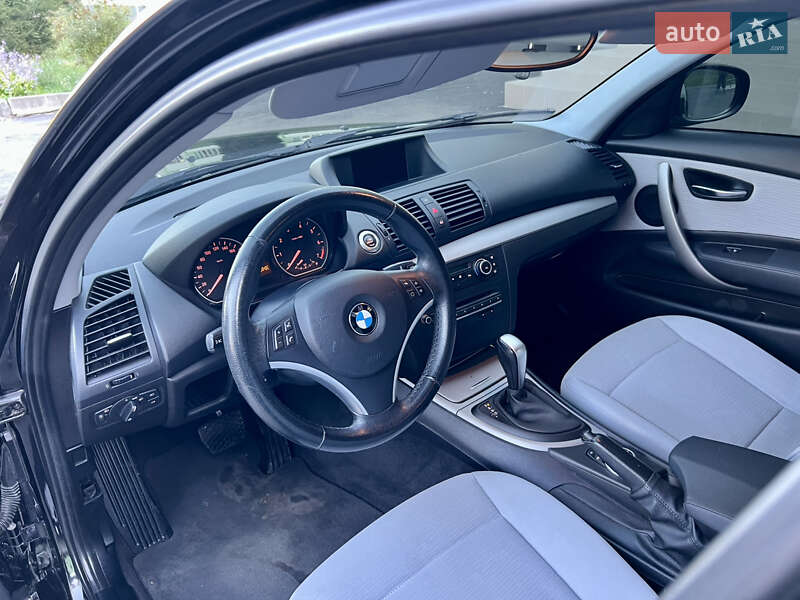 Хэтчбек BMW 1 Series 2010 в Тульчине фото 26 Хэтчбек BMW 1 Series 2010 в Тульчине