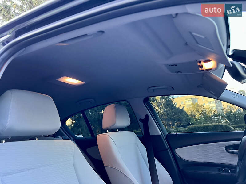 Хэтчбек BMW 1 Series 2010 в Тульчине фото 31 Хэтчбек BMW 1 Series 2010 в Тульчине