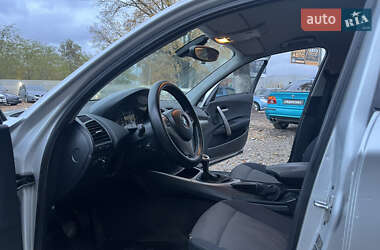 Хэтчбек BMW 1 Series 2005 в  фото 9 Хэтчбек BMW 1 Series 2005 в