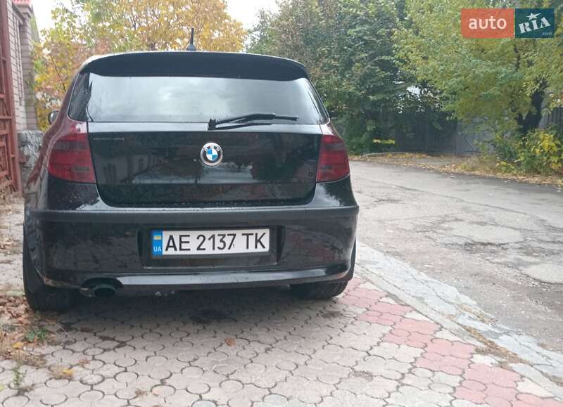 Хэтчбек BMW 1 Series 2010 в Днепре