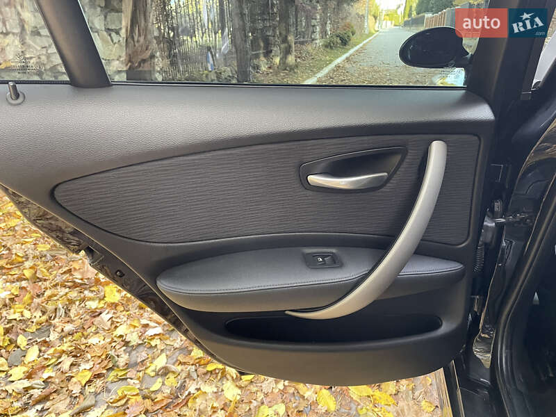 Хэтчбек BMW 1 Series 2007 в Львове фото 18 Хэтчбек BMW 1 Series 2007 в Львове