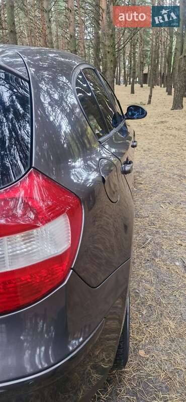 Хэтчбек BMW 1 Series 2005 в Вараше фото 16 Хэтчбек BMW 1 Series 2005 в Вараше