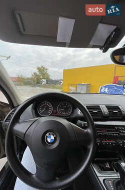 Хэтчбек BMW 1 Series 2006 в  фото 5 Хэтчбек BMW 1 Series 2006 в