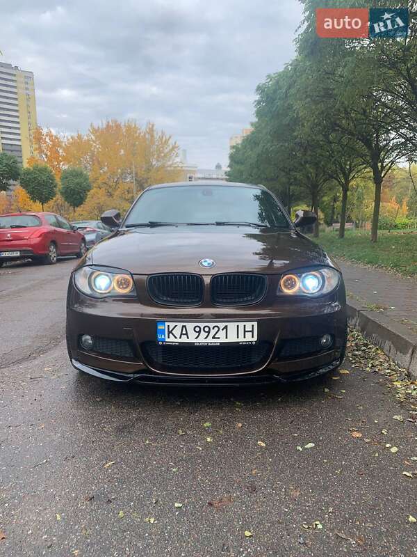 Хэтчбек BMW 1 Series 2010 в Киеве фото 9 Хэтчбек BMW 1 Series 2010 в Киеве