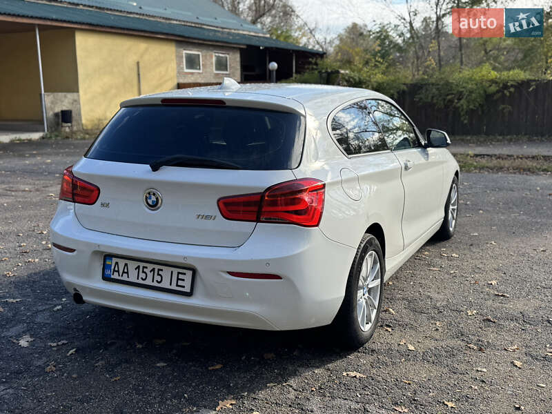 Хэтчбек BMW 1 Series 2017 в Черкассах