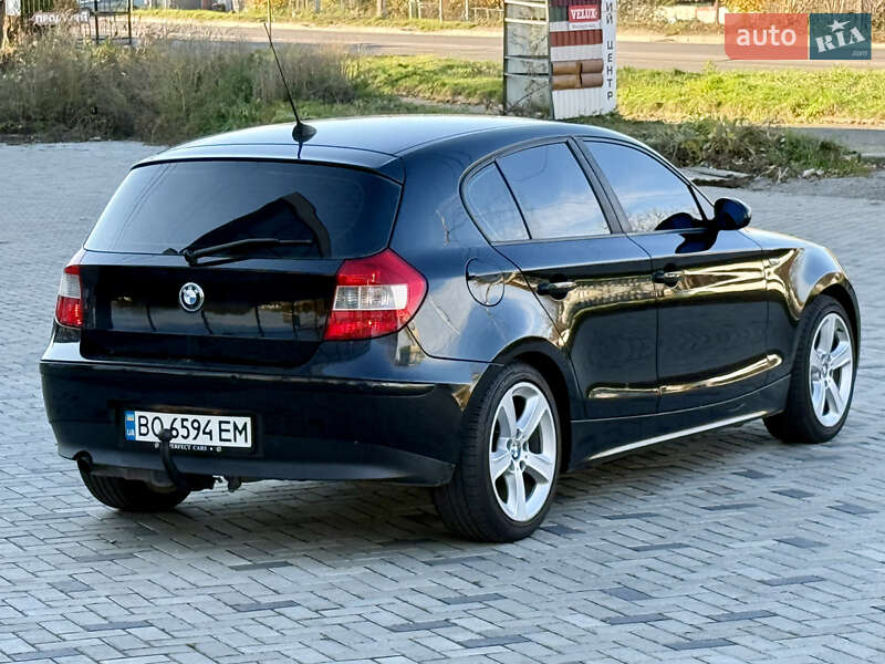 Хэтчбек BMW 1 Series 2005 в Ровно