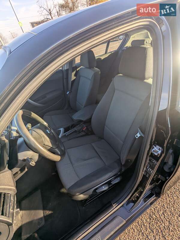 Хэтчбек BMW 1 Series 2006 в Житомире фото 11 Хэтчбек BMW 1 Series 2006 в Житомире