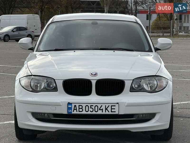 Купе BMW 1 Series 2011 в Днепре