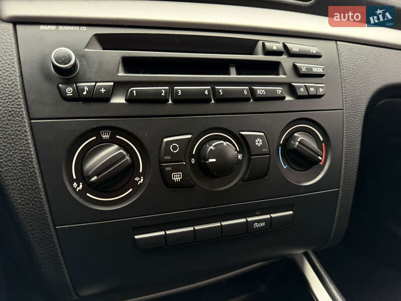 Купе BMW 1 Series 2011 в Днепре