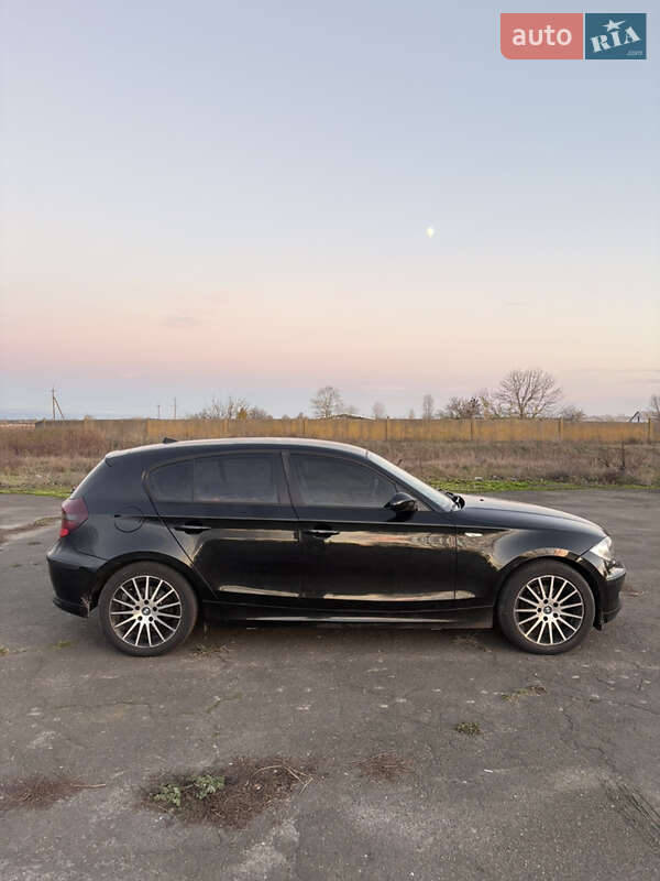 Хэтчбек BMW 1 Series 2007 в Киеве фото 5 Хэтчбек BMW 1 Series 2007 в Киеве