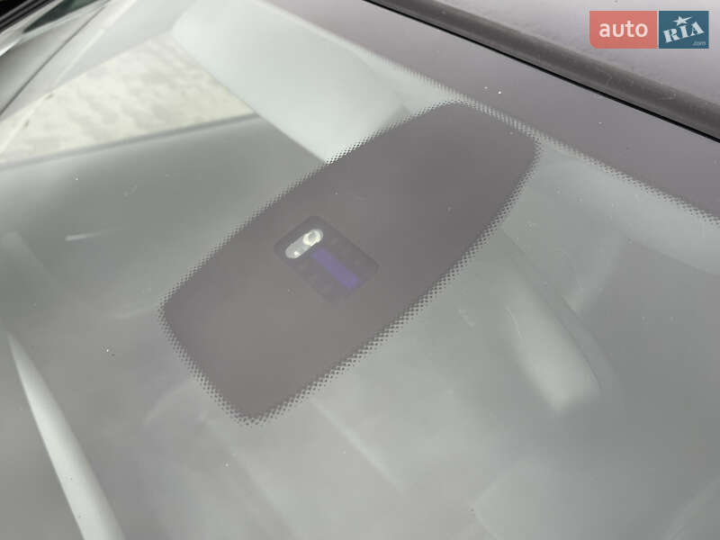 Хэтчбек BMW 1 Series 2006 в Киеве